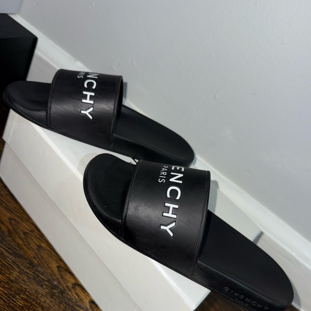 Givenchy Black Logo Slides - Picture 5 of 6